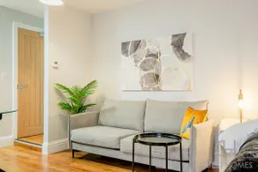 Guest Stays - Bridge Street Studio 1 - Image 3