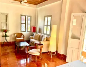 White Verandah Suite at Xiengthong - Image 3