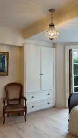 Romantic 1830 Georgian Apartment - Prime Location - Image 5