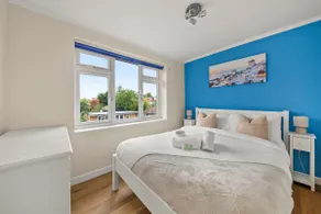 Perfect for Legoland, Windsor Castle and Ascot with free parking - Image 2