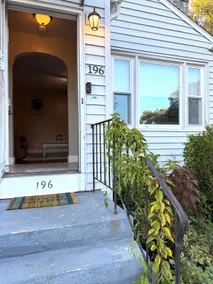 Entire house for big group-4 bedrooms -minutes from Hartford - Image 3