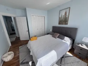 Bright and Roomy 3BR Home - Image 3