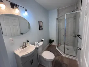 Bright and Roomy 3BR Home - Image 5
