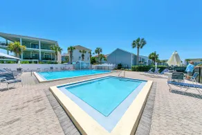 Palm Haus at Southbay 3 BR 2 Pools Beach - Image 2