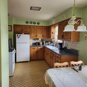 Evelyns - Image 5