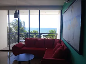 Oceanfront apartment with pool - Image 2