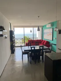 Oceanfront apartment with pool - Image 5