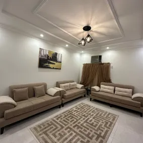 Studio in the hall of the pavement neighborhood - Image 5