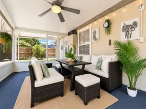NEW Cozy 5 BD Home 5m Beach UNI Bar - Image 4