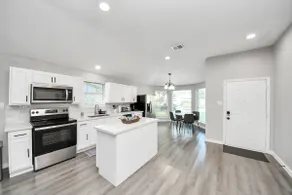 Spacious 3BR home in Richmond near Sugar Land - Image 3