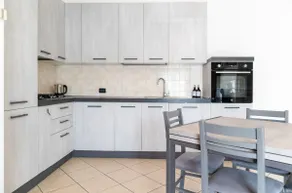 Mira Venice Apartment - Image 3