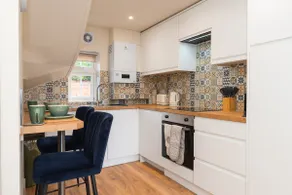 Cosy one bedroom cottage in quaint village - Image 3