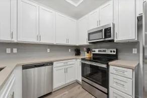 Peoria 2 bedroom Escape w/ Pool Access - Image 4