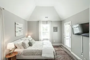 * Stylish 3BR Getaway by LCS Signature Properties - Image 4