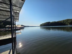 Lakefront Haven on Hartwell - Image 5