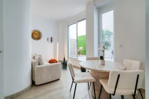 Luxe Paris - Terrace, 10 min from the Champs Élysées - Image 2