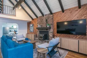 Cabin Style Rustic Getaway, with mini-splits - Image 5