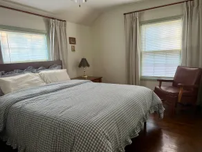 Cozy Cottage • Great Location + Espresso Bar - Image 5