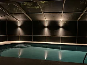 Heated Pool, 5 miles to the Beach, Sleeps 8 - Image 4