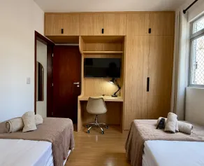 Central apartment with air conditioning and 3 smart TVs – 1 km from UFV - Image 5