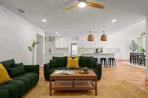 Modern Austin Home Near Downtown - Image 3