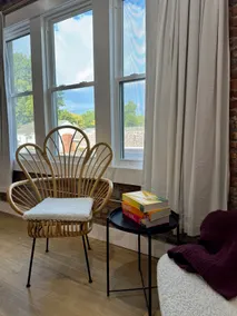 Fresh & Cozy Retreat w/ King Bed · By KeenStays - Image 3