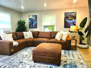 3BR Downtown Springfield | 5 Bed | Near MGM Casino - Image 3