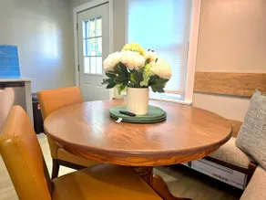 3BR Downtown Springfield | 5 Bed | Near MGM Casino - Image 4