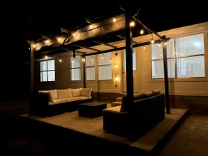 3BR House with Grill, Sauna and Patio near Domain - Image 3