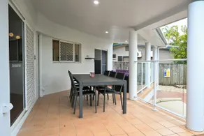 Coastal Retreat Trinity Beach - Image 4