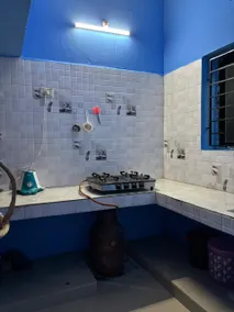 Budget-Friendly HOME Stay1BHK with AC & Essentials - Image 4