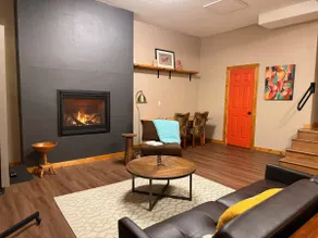 1,100sf Mountain Yoga Suite w/ EV Charger - Image 4