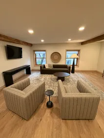 Newly renovated downtown condo - sleeps 7 - Image 4