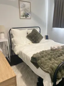 Private Suite in Mount Louisa - Image 5
