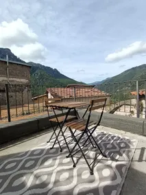House of the Arches - Image 3
