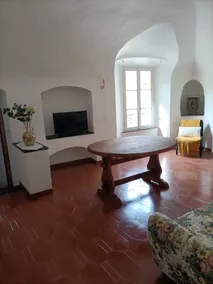 House of the Arches - Image 5