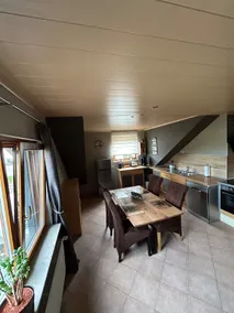 Attic apartment with upscale equipment - Image 3