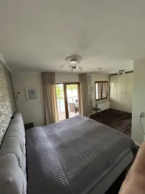 Attic apartment with upscale equipment - Image 2