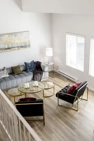 Oneluxstay 3BR Home Near the Beach - Image 2