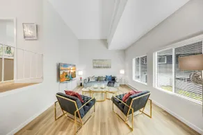 Oneluxstay 3BR Home Near the Beach - Image 3