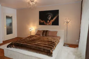 3 rooms, 120 sqm, up to 9 people, luxury, parking, A/C - Image 3