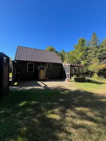 Cozy Riverside Cottage - Image 2