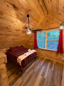 Brand New! Cozy Log Cabin, Hot Tub, fire pit! - Image 5