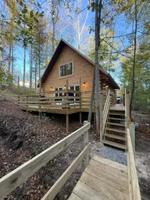 Brand New! Cozy Log Cabin, Hot Tub, fire pit! - Image 4
