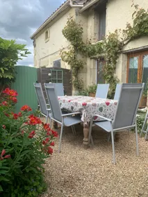 Spacious village house in a quiet village - Image 3