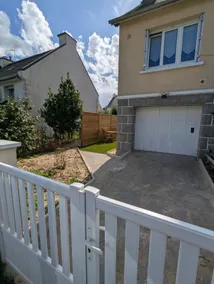 (P) Independent accommodation terrace & garden on the ground floor - Image 3
