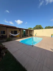 Large house with pool and barbecue area - Image 3