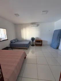 Large house with pool and barbecue area - Image 4