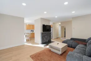 Private, Pet-Friendly Portland Retreat - Image 3