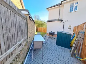 Brand New| Free Parking| Wembley| Patio Party| BBQ - Image 3
